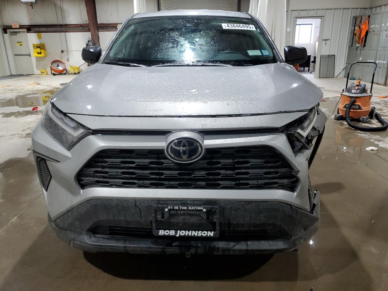 2023 Toyota RAV 4 - Image 5