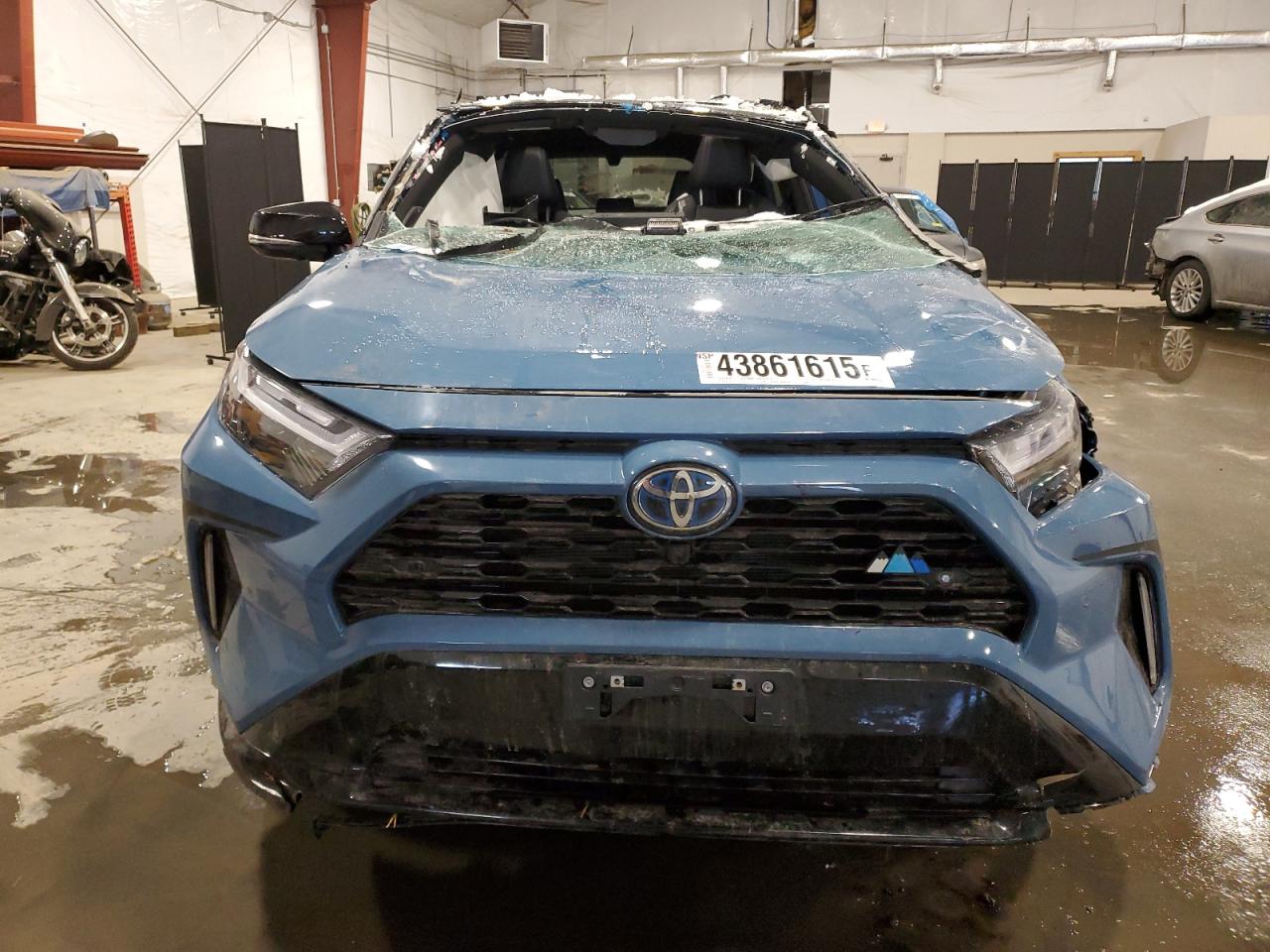 2024 Toyota RAV 4 - Image 5