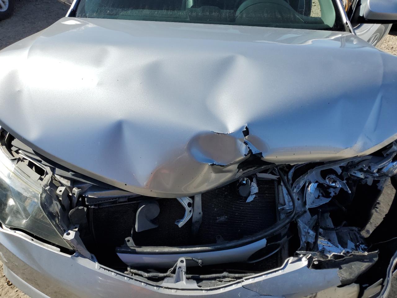 2014 Toyota Camry - Image 12