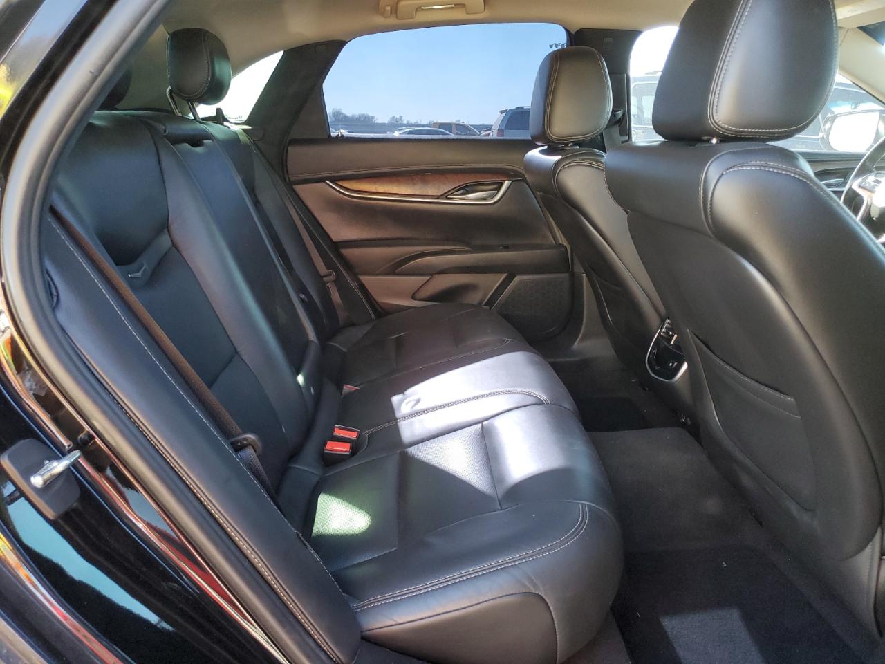 2019 Cadillac XTS - Image 10