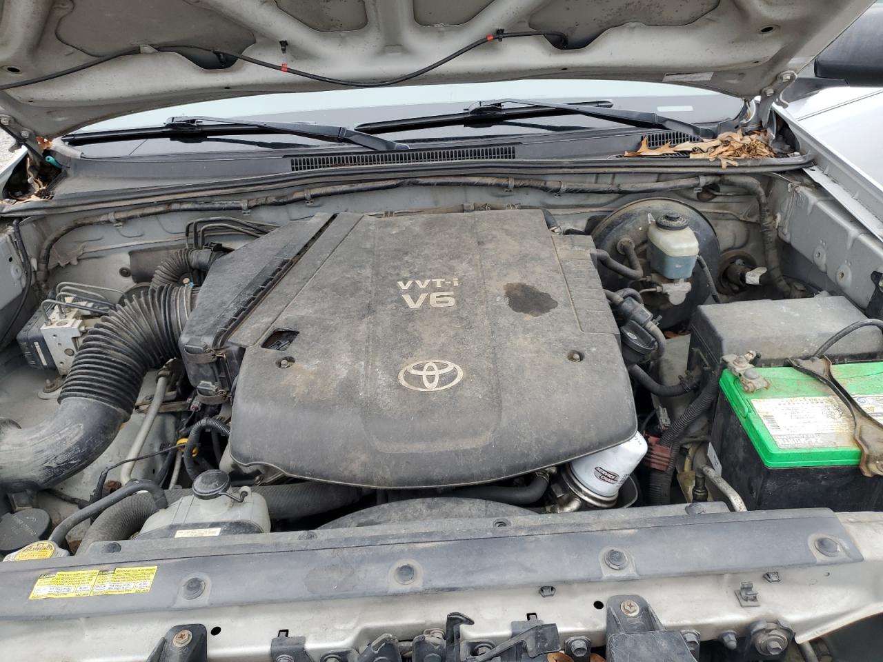 2005 Toyota Tacoma - Image 11