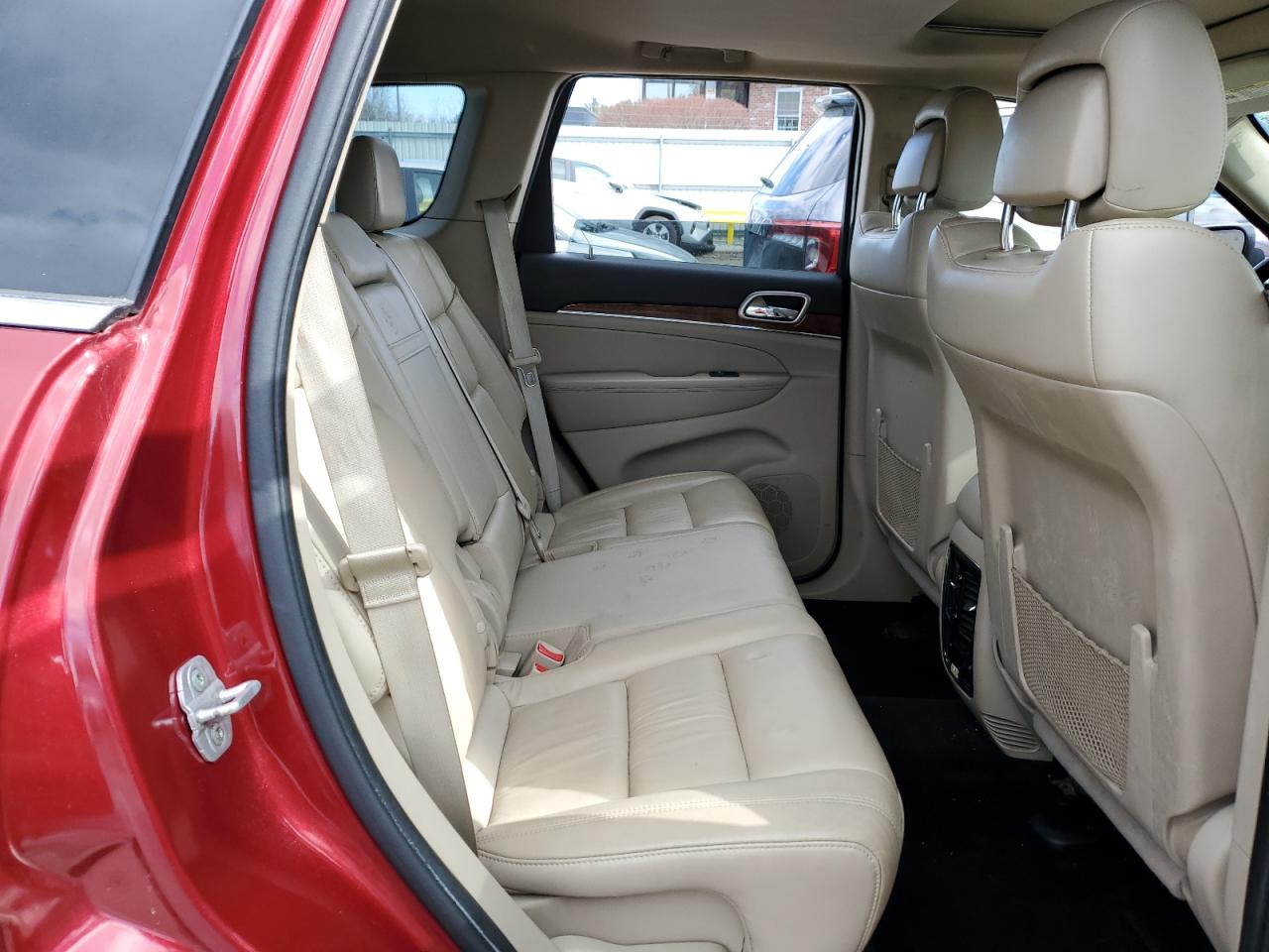 2012 Jeep Grand Cherokee - Image 11