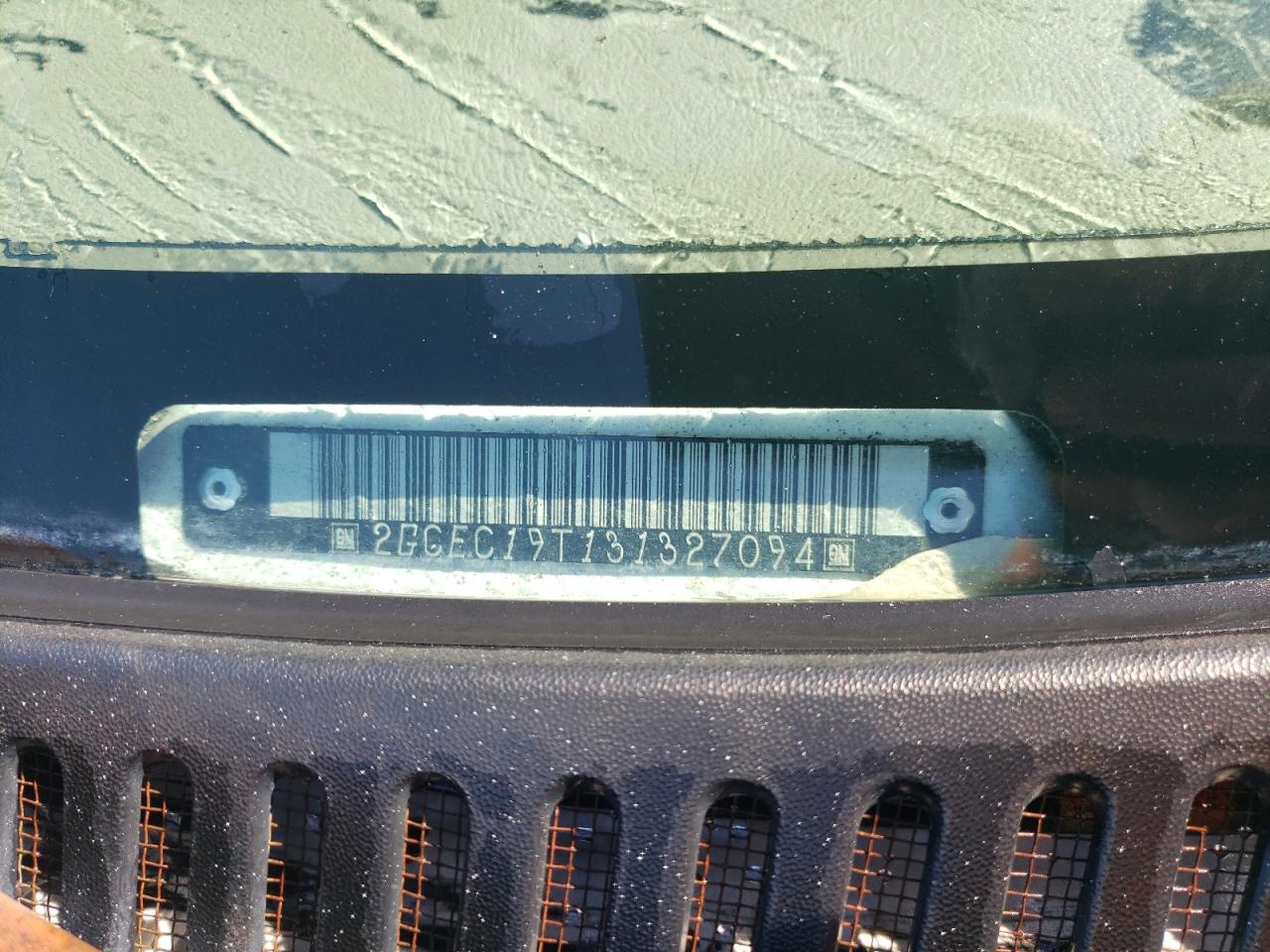 2003 Chevrolet Silverado - Image 12