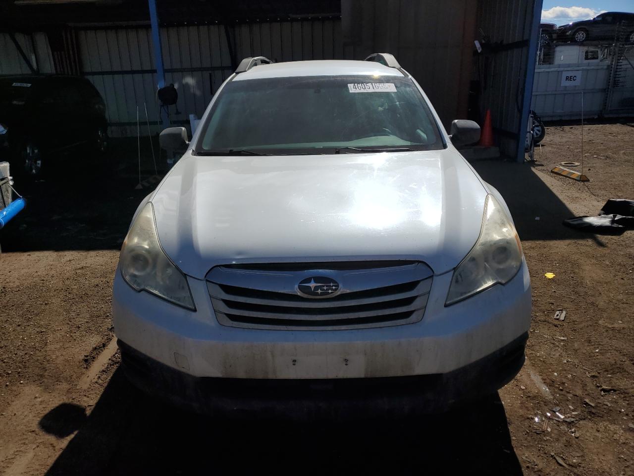 2011 Subaru Outback - Image 5