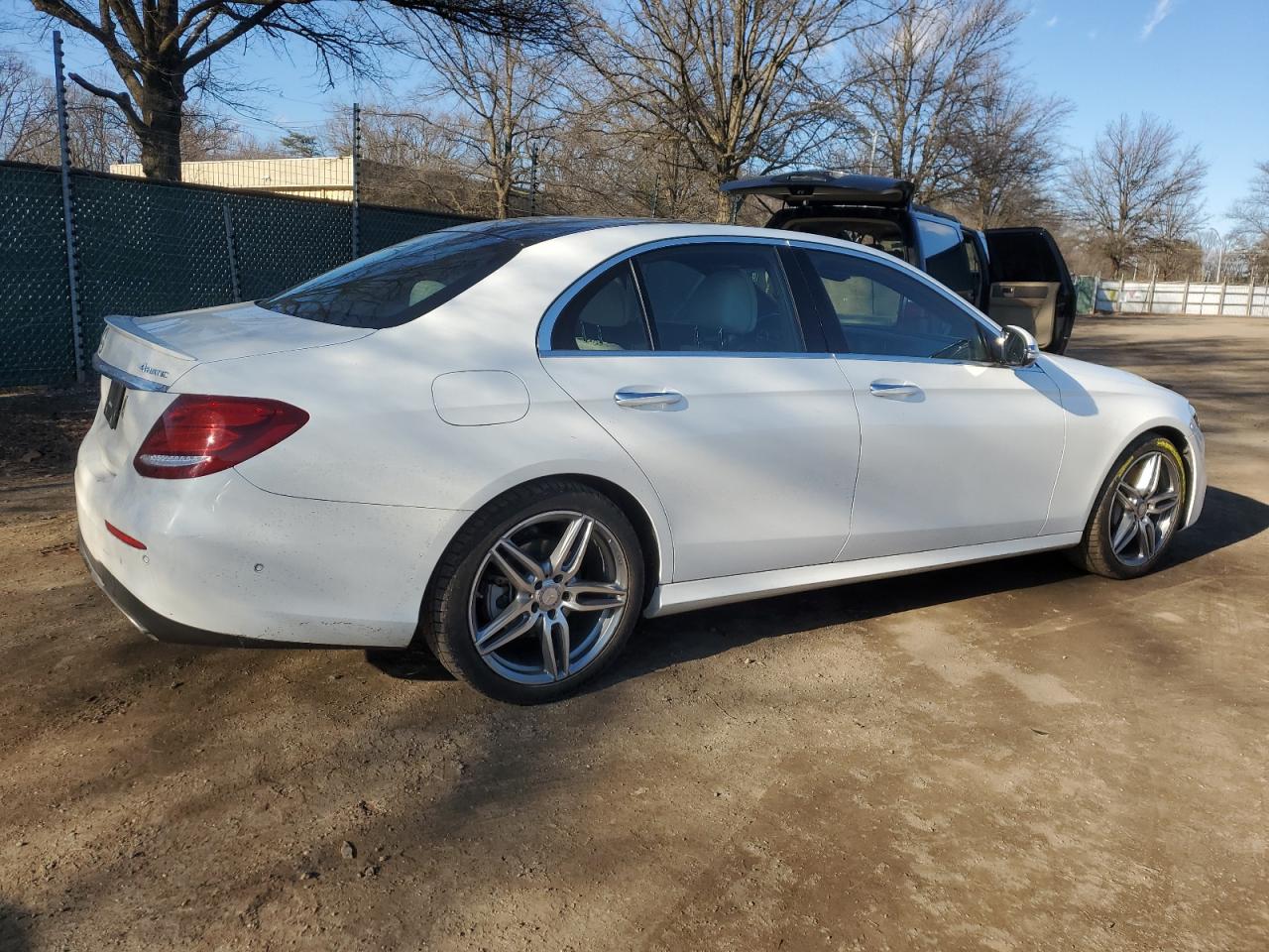 2017 Mercedes-Benz E-klasse - Image 3