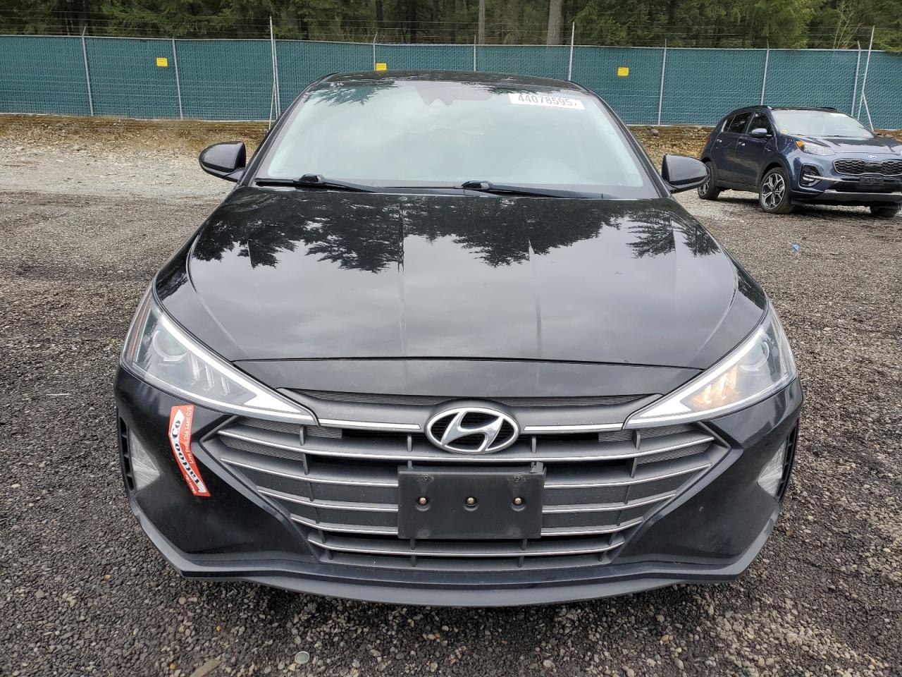2019 Hyundai Elantra - Image 5