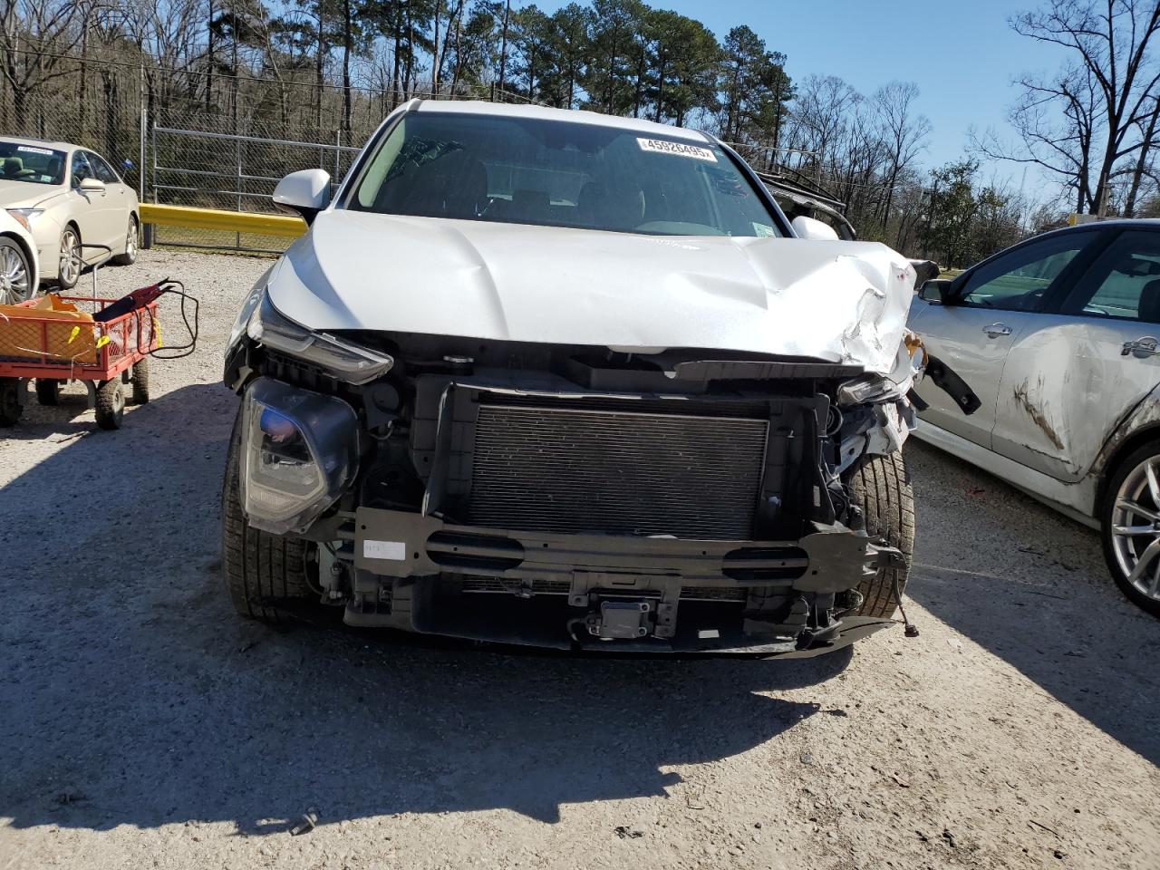 2019 Hyundai Santa Fe - Image 5