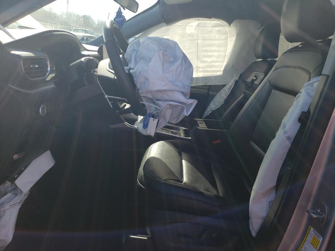 2023 Ford Explorer - Image 7