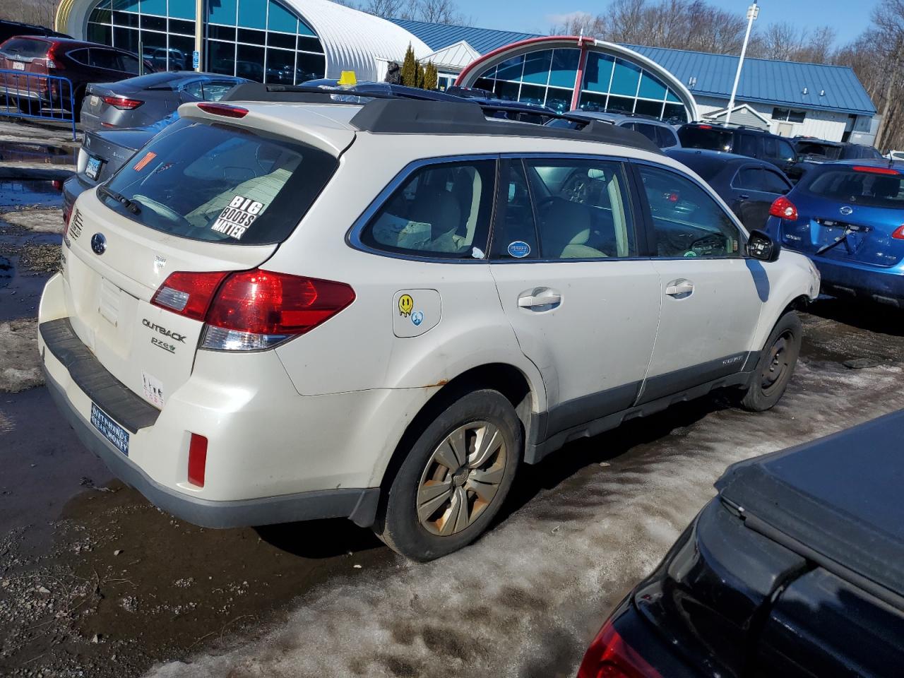 2011 Subaru Outback - Image 3