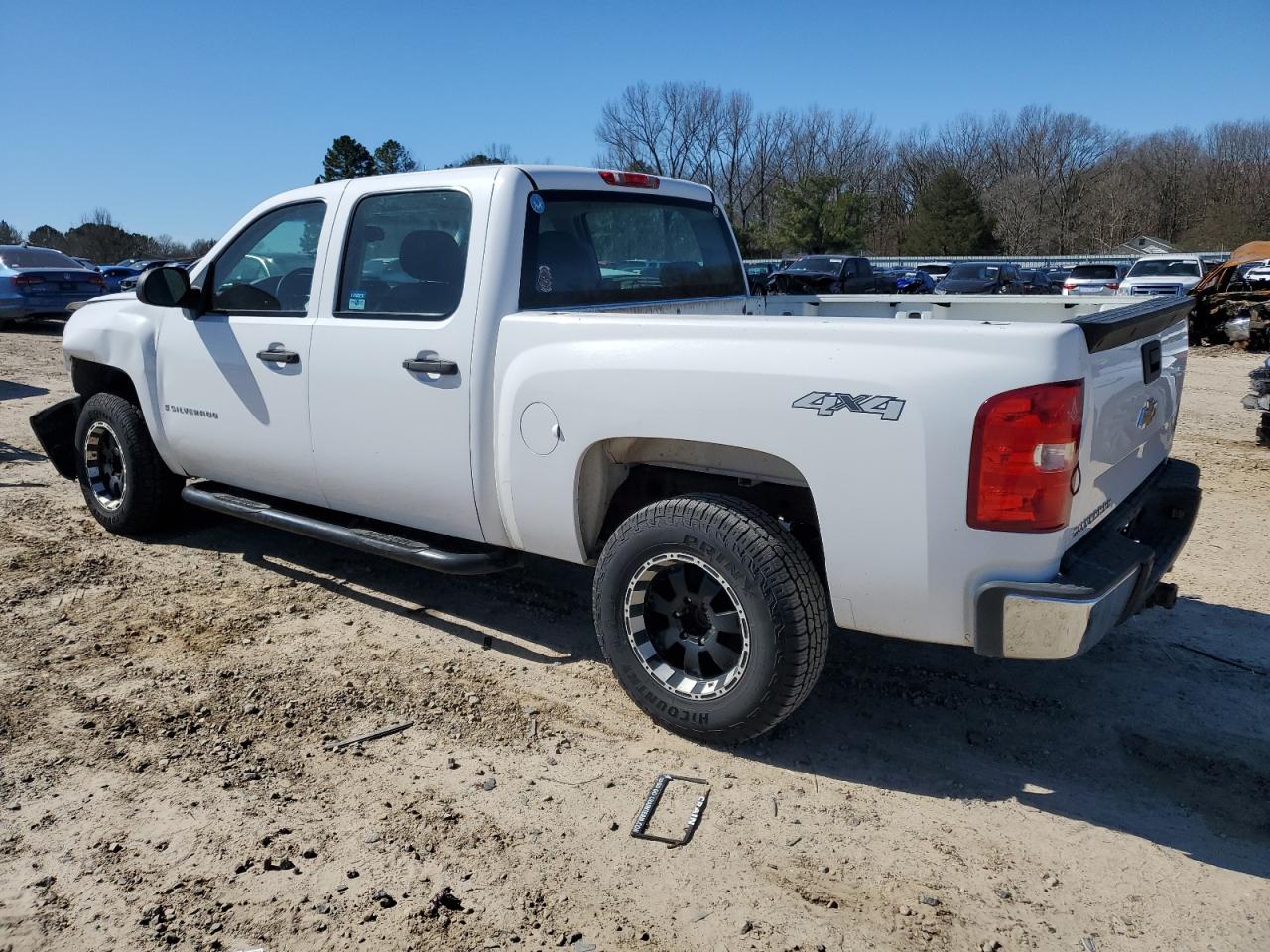 2008 Chevrolet Silverado - Image 2