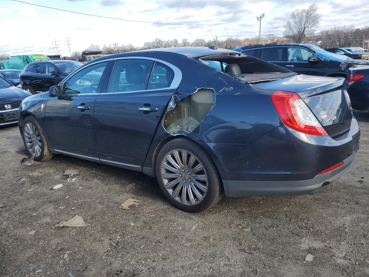 2014 Lincoln MKS - Image 2