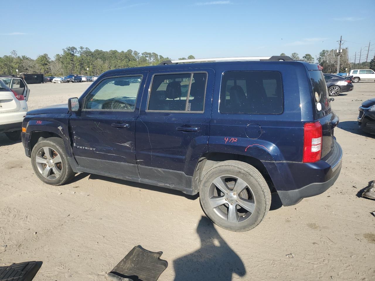 2016 Jeep Liberty (Patriot) - Image 2