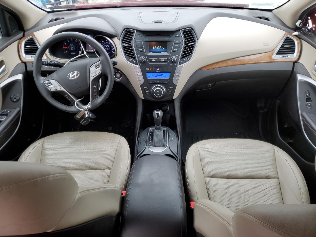 2015 Hyundai Santa Fe - Image 8