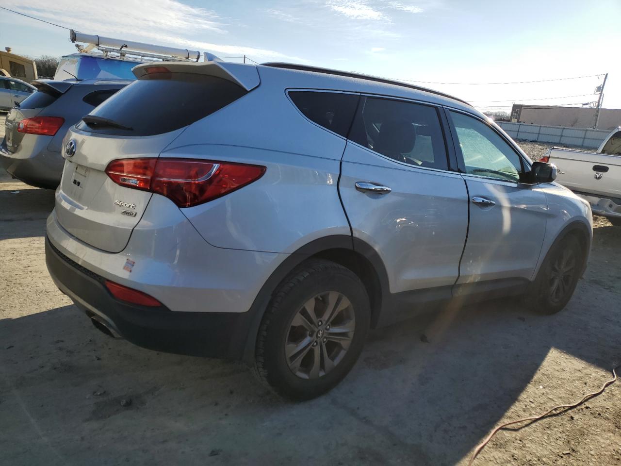 2014 Hyundai Santa Fe - Image 3