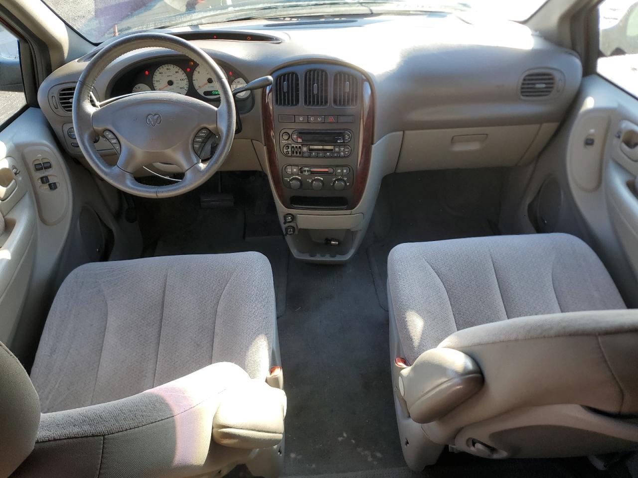 2001 Dodge Caravan - Image 8
