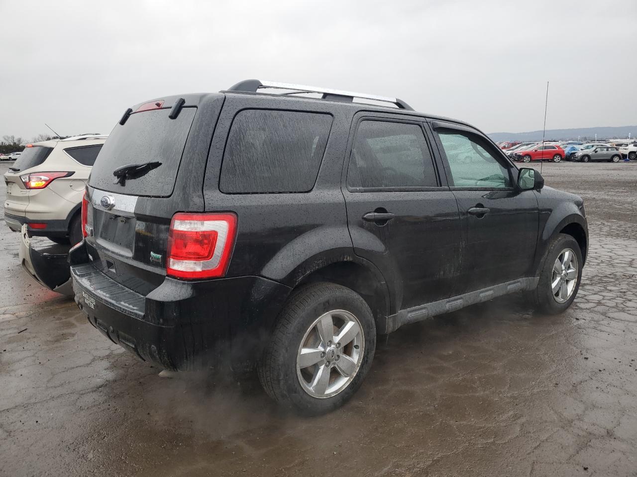 2011 Ford Escape - Image 3