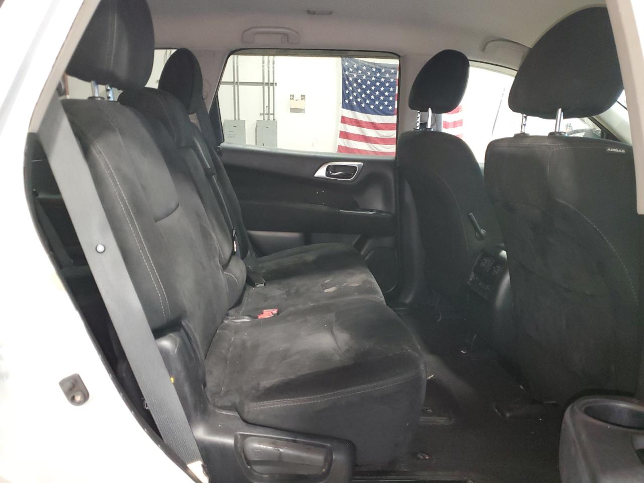 2014 Nissan Pathfinder - Image 11