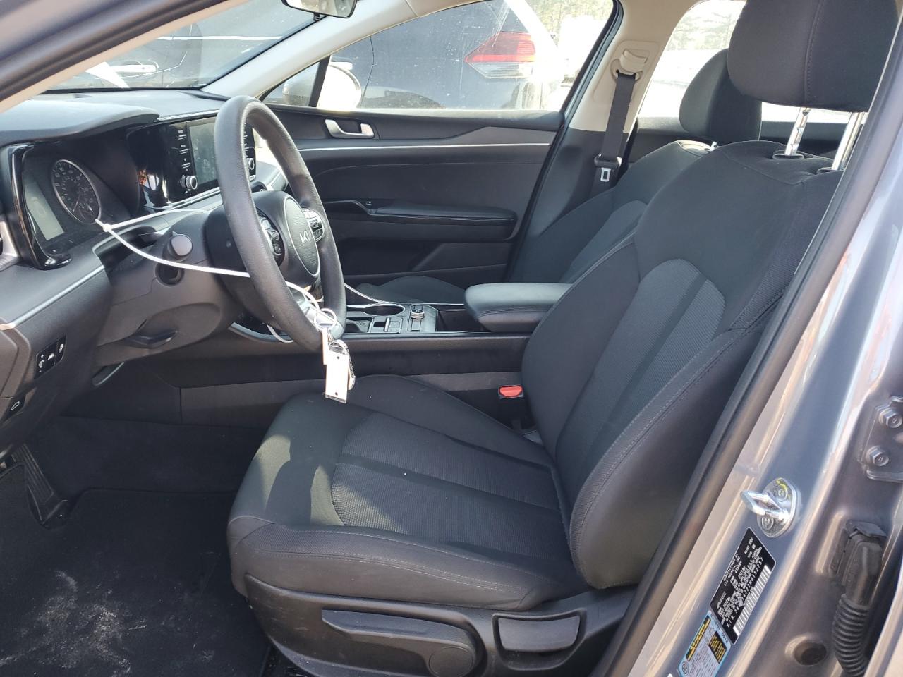 2022 Kia K5 - Image 7