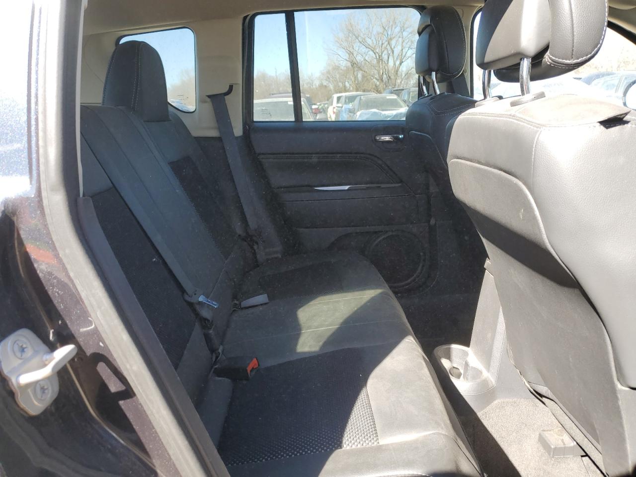 2014 Jeep Compass - Image 12
