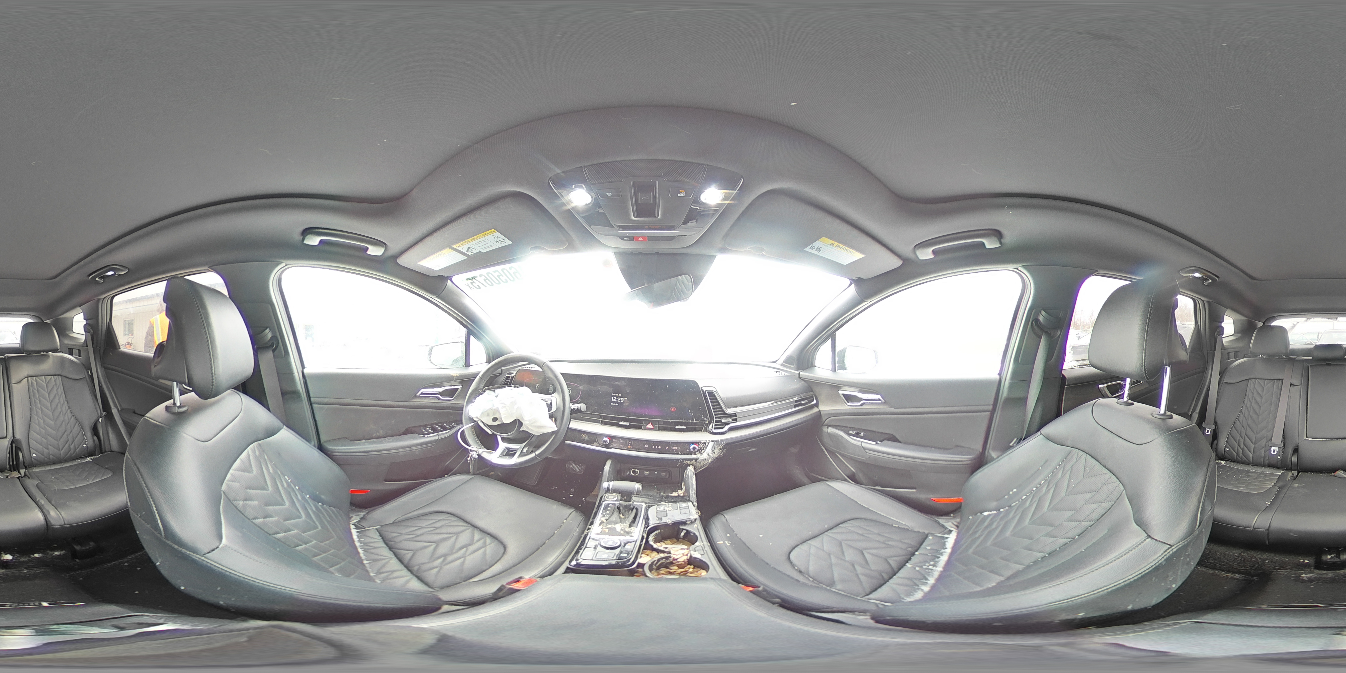 2024 Kia Sportage - Image 16