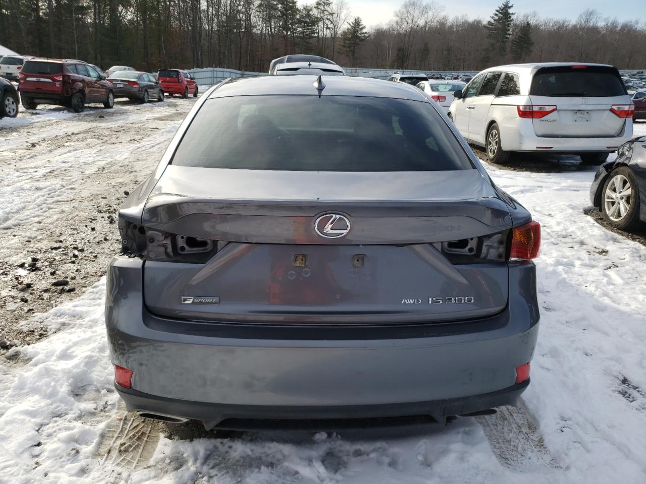 2017 Lexus IS - Image 6