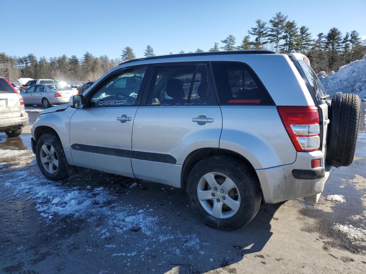 2007 Suzuki Grand Vitara - Image 2