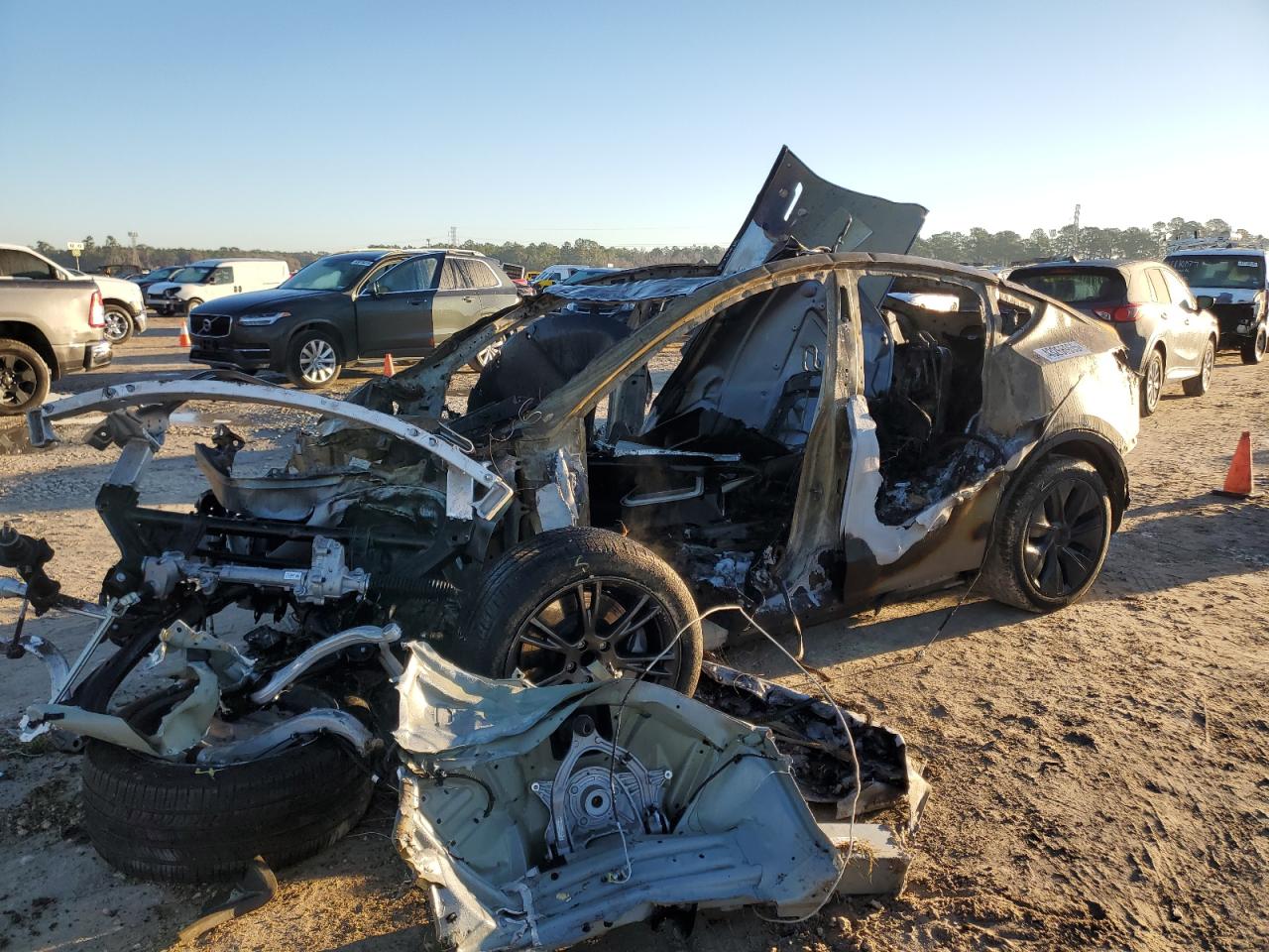 2024 Tesla Model Y на продаже в Houston, TX - Burn