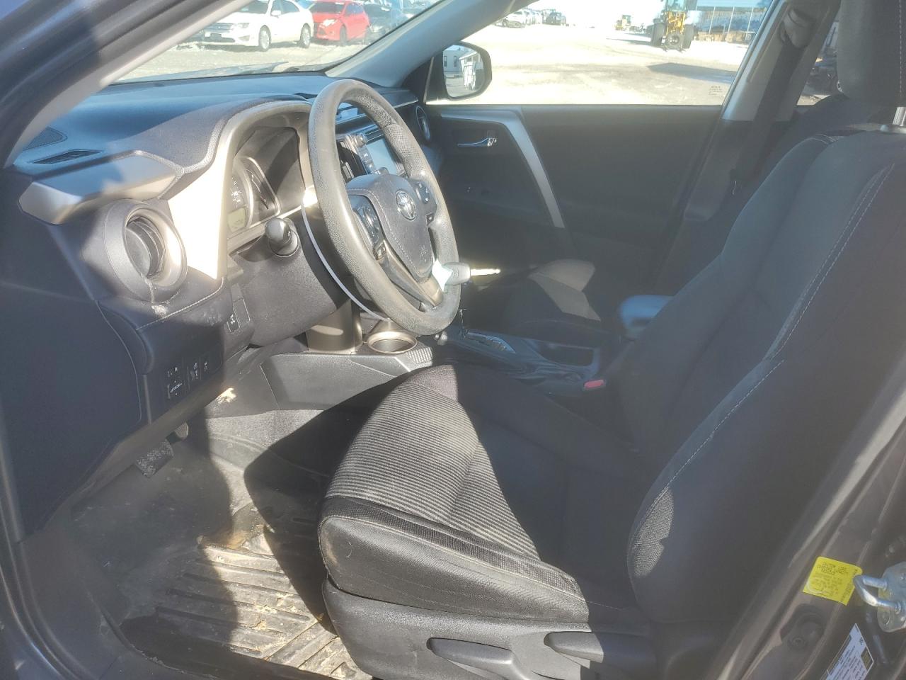 2015 Toyota RAV 4 - Image 7