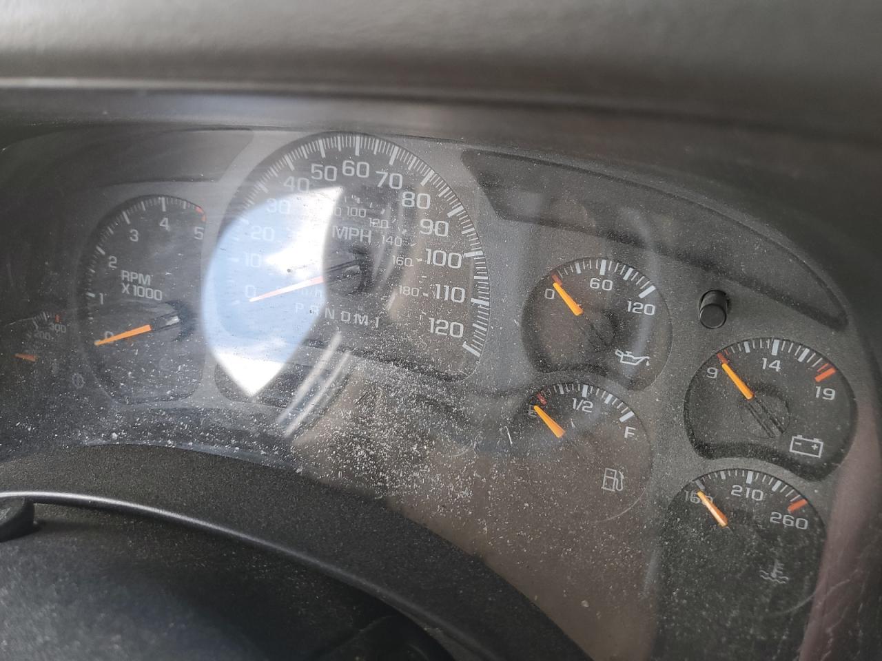 2006 Chevrolet Silverado - Image 9