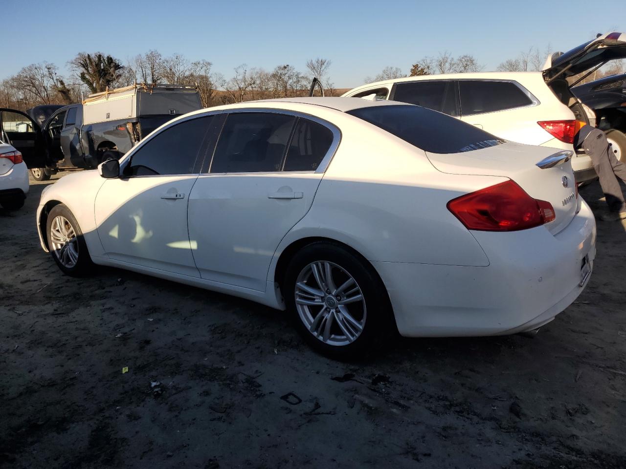 2010 Infiniti G - Image 2