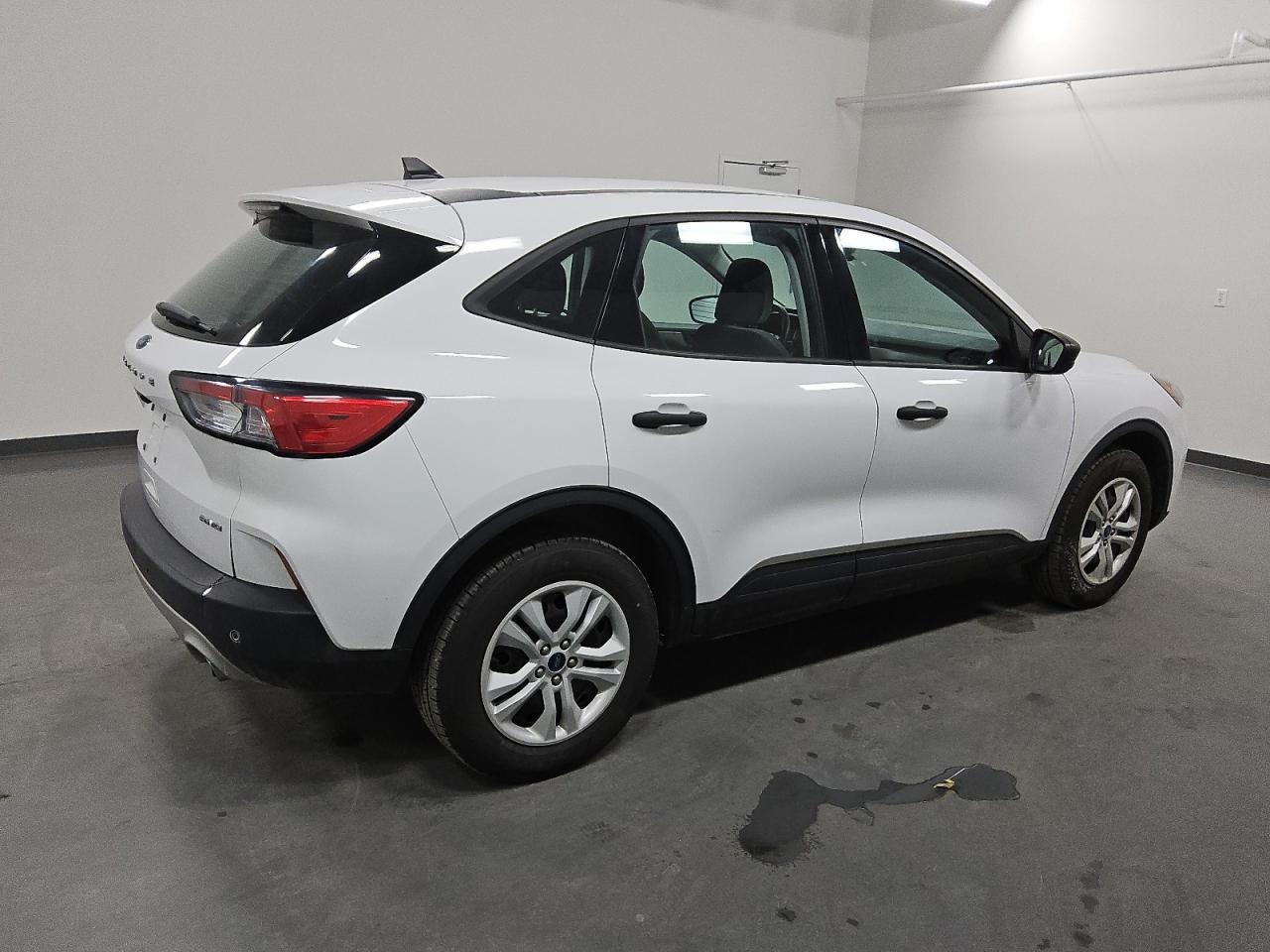 2021 Ford Escape - Image 3