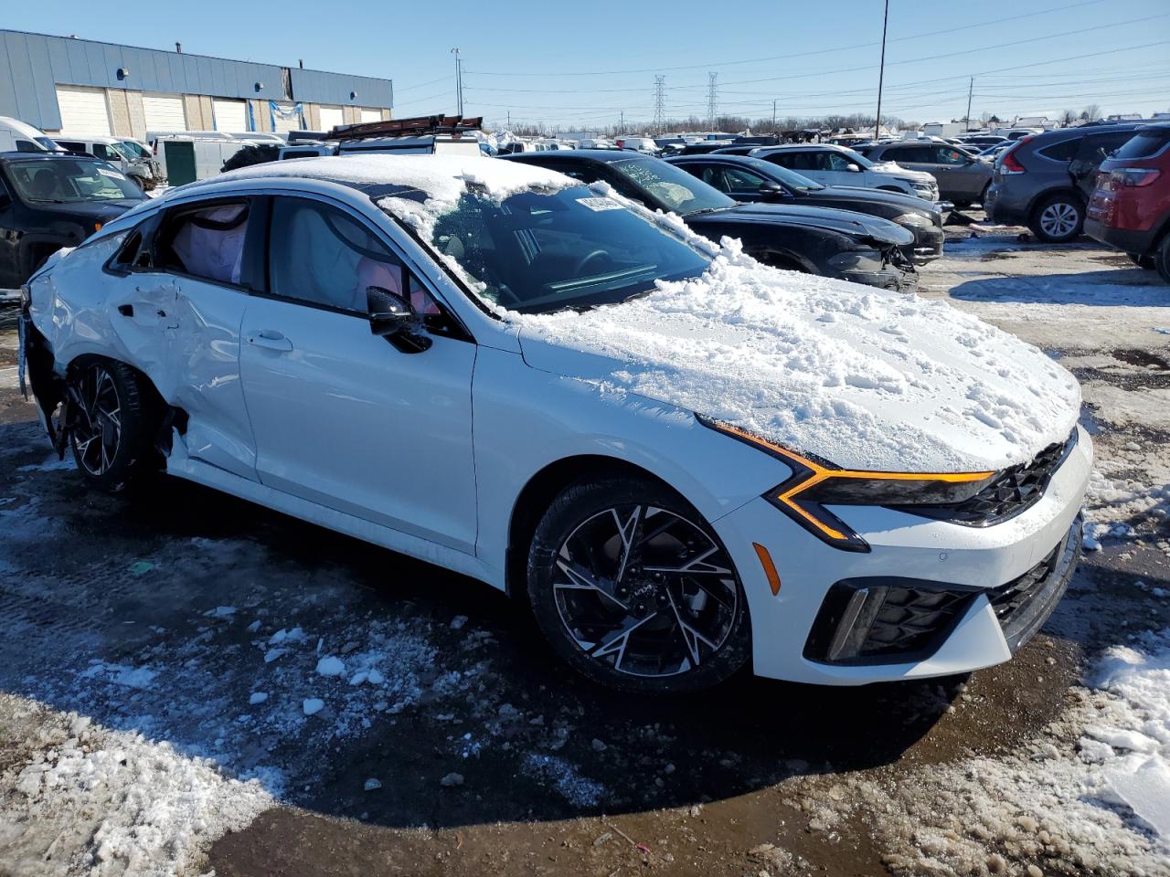 2025 Kia K5 - Image 4