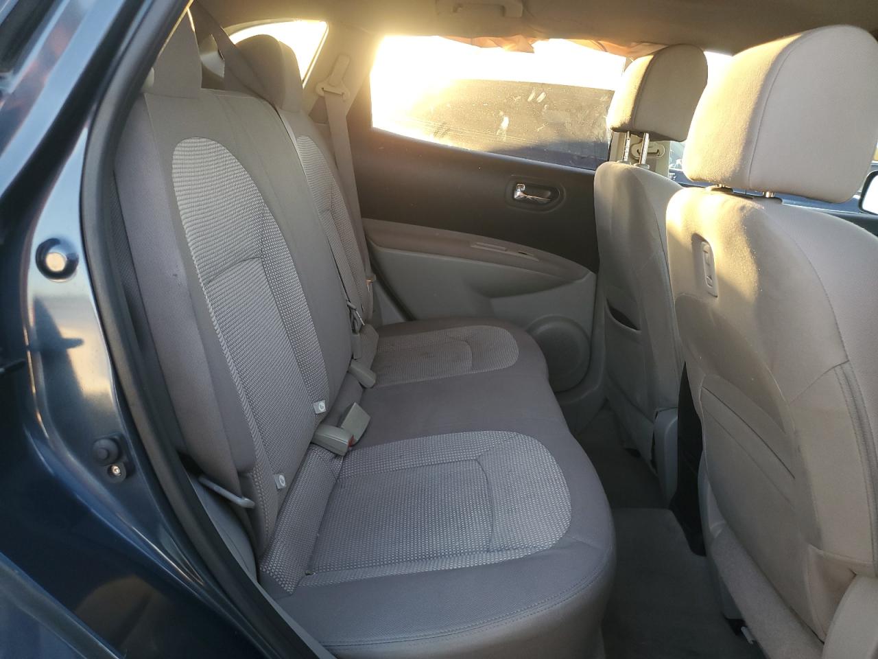 2012 Nissan Rogue - Image 11