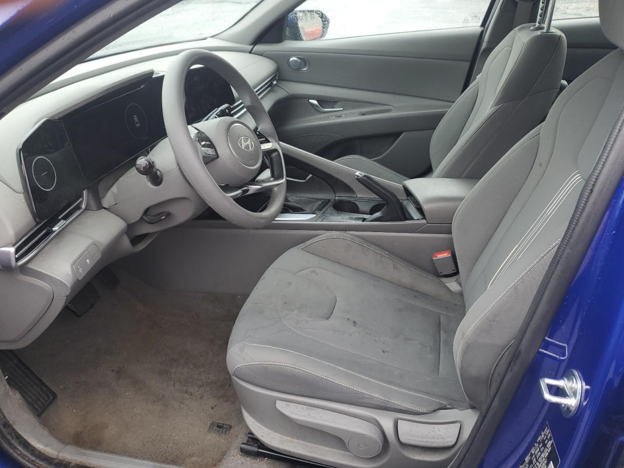 2024 Hyundai Elantra - Image 7