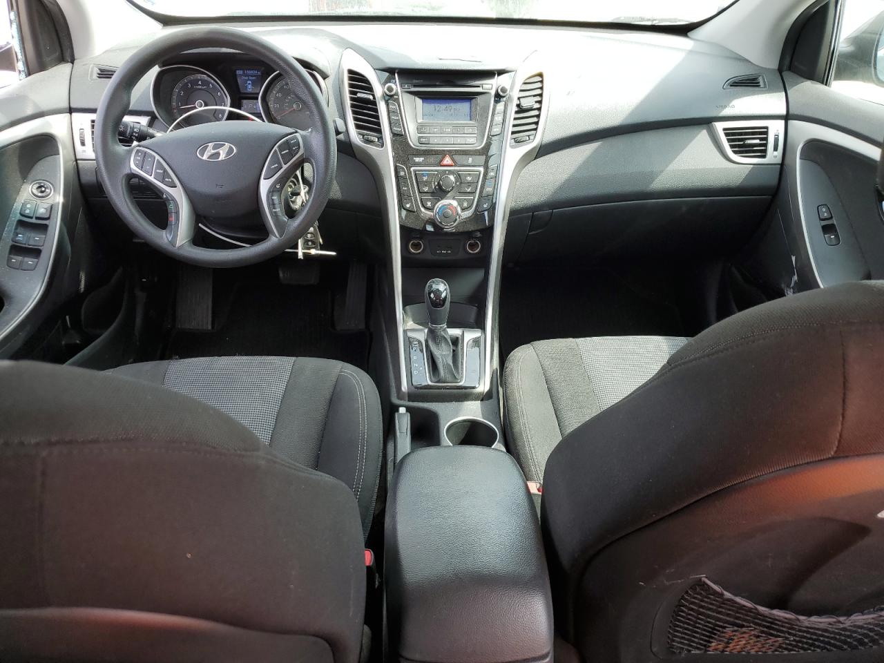 2013 Hyundai Elantra - Image 8