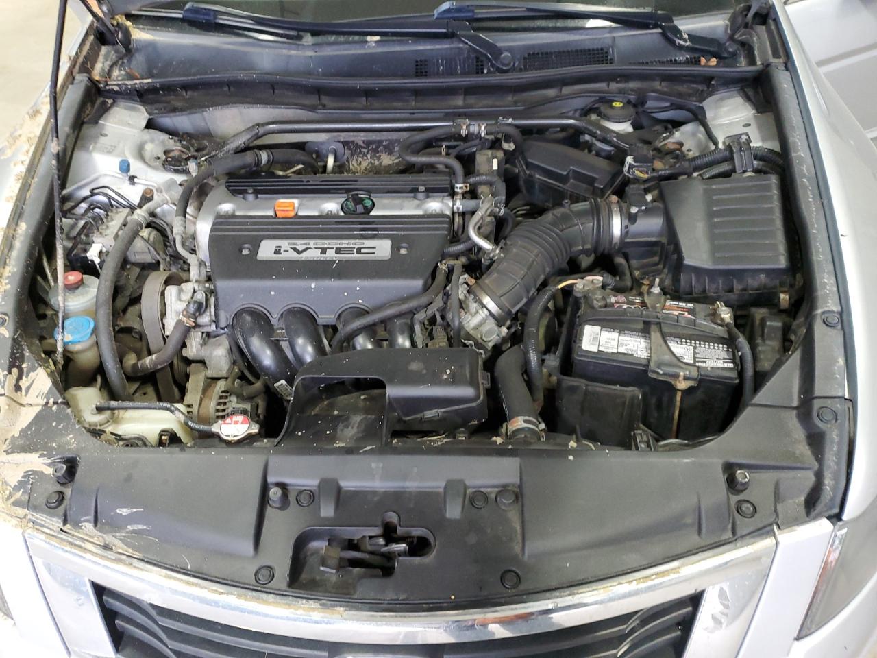 2009 Honda Accord - Image 12