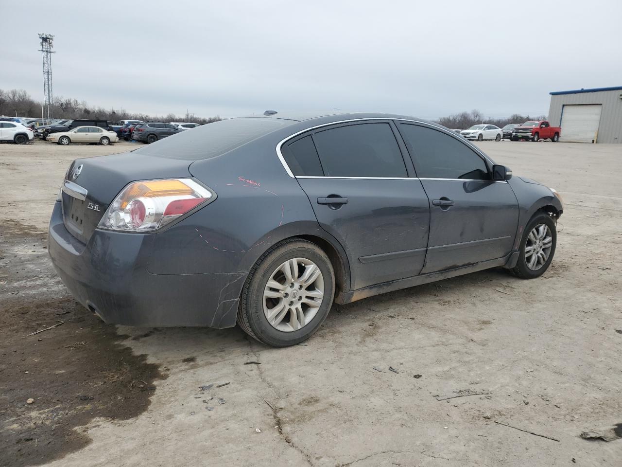 2010 Nissan Altima - Image 3