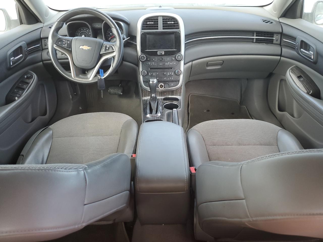 2016 Chevrolet Malibu - Image 8