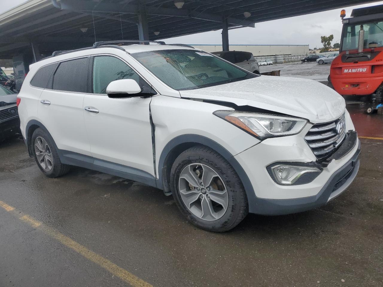 2014 Hyundai Santa Fe - Image 4