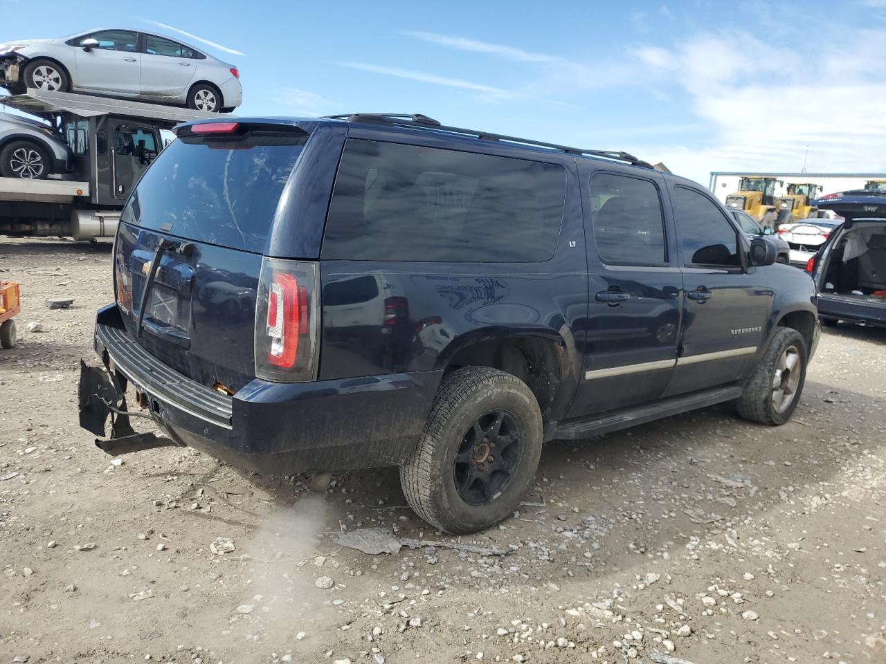 2007 Chevrolet Suburban - Image 3