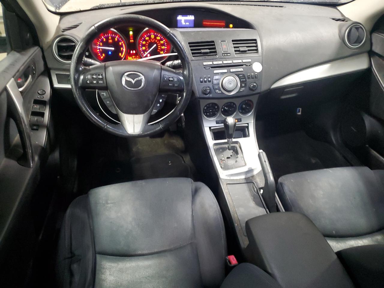 2011 Mazda 3 - Image 8