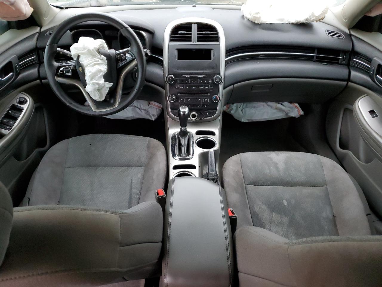 2015 Chevrolet Malibu - Image 8