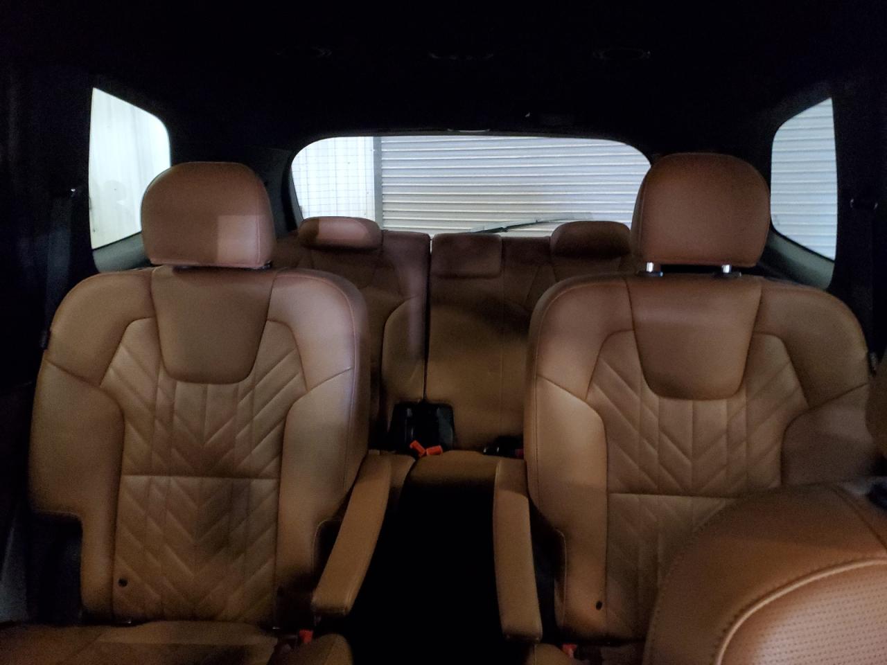 2023 Kia Telluride - Image 10