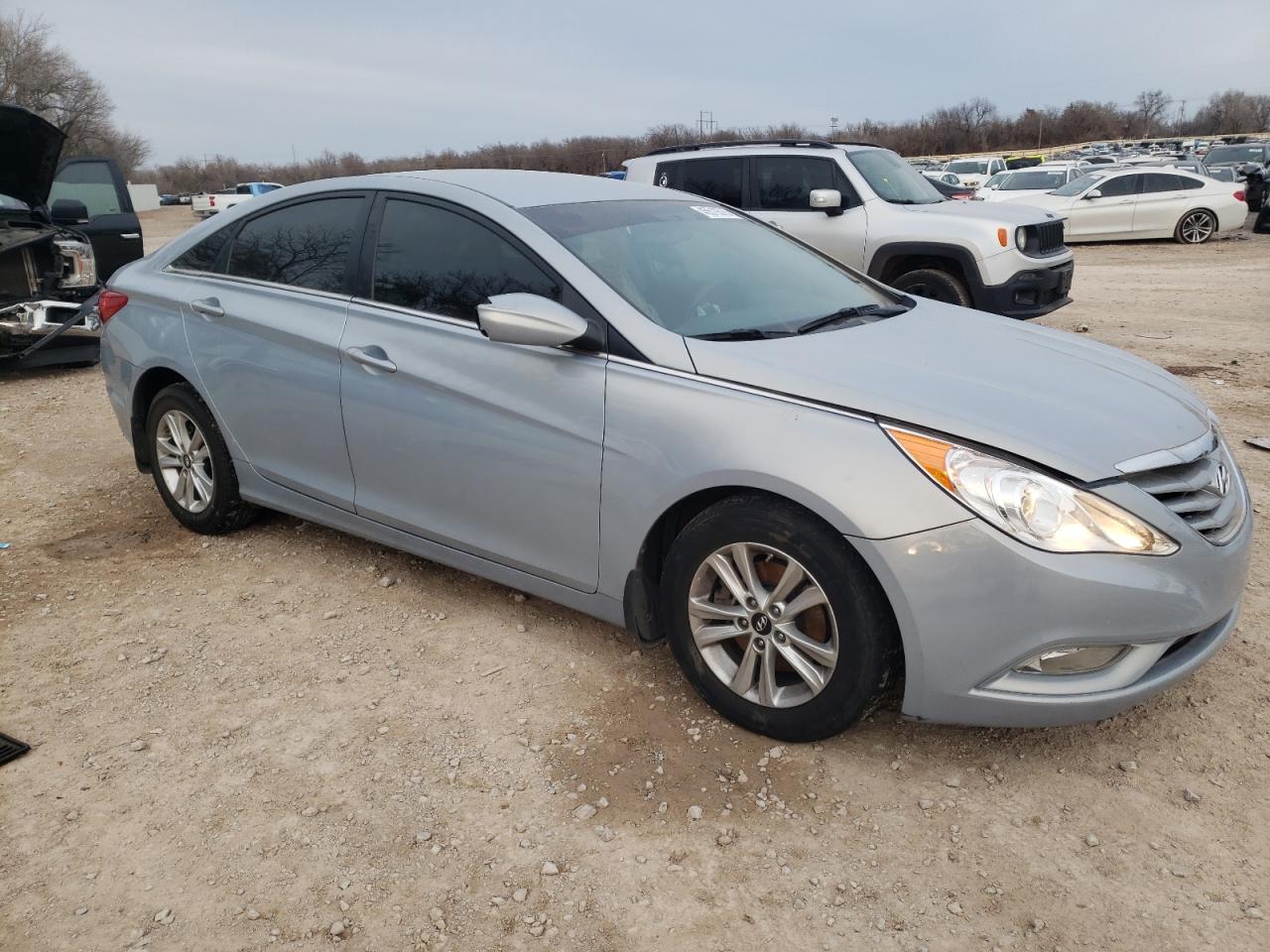 2013 Hyundai Sonata - Image 4