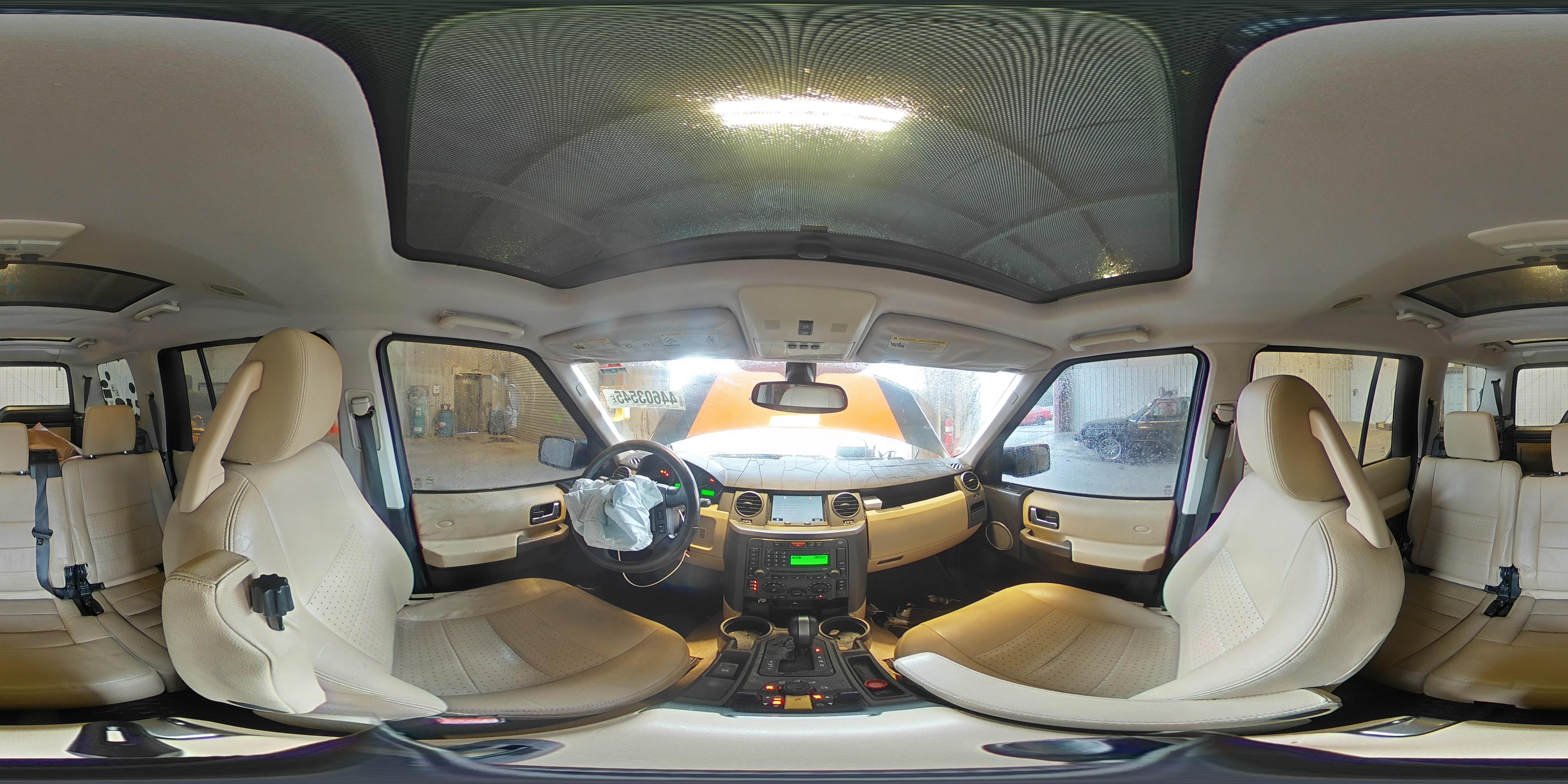 2005 Land Rover LR3 - Image 13