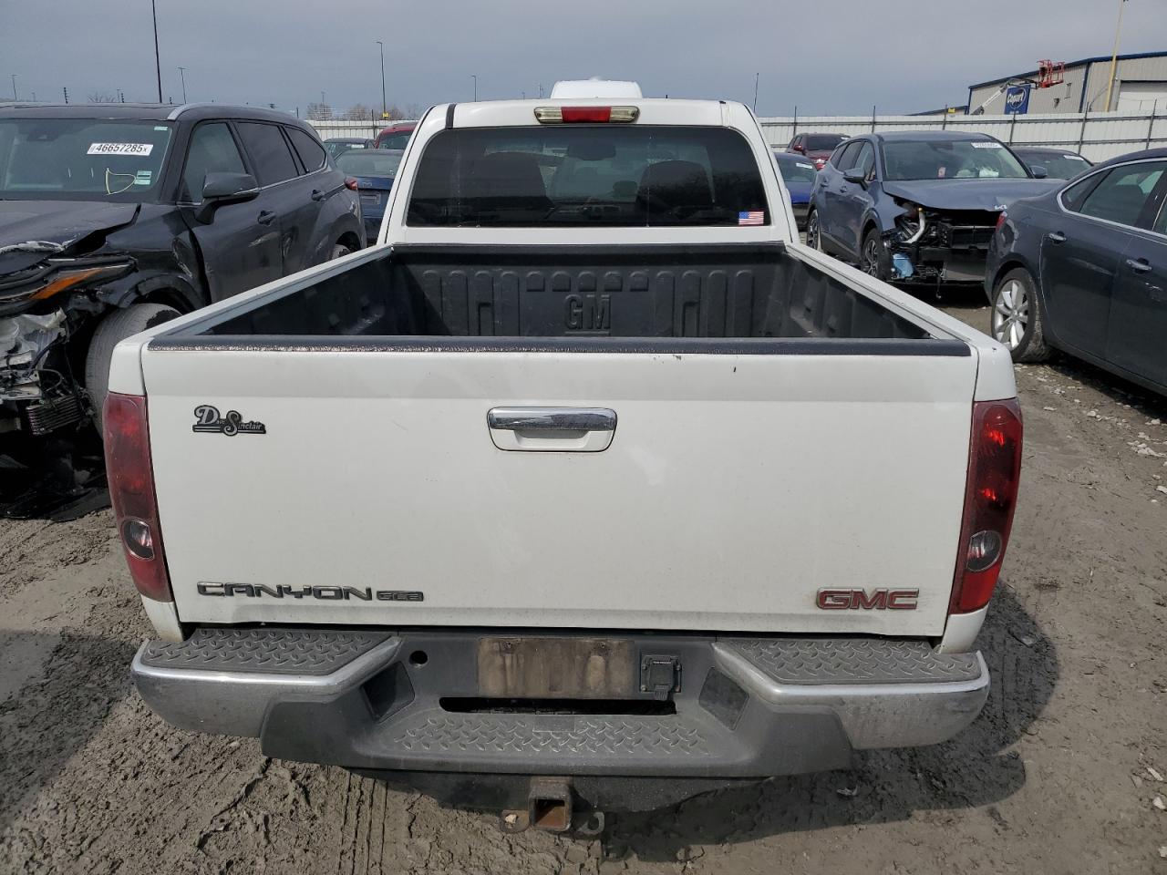 2010 GMC Canyon - Image 6