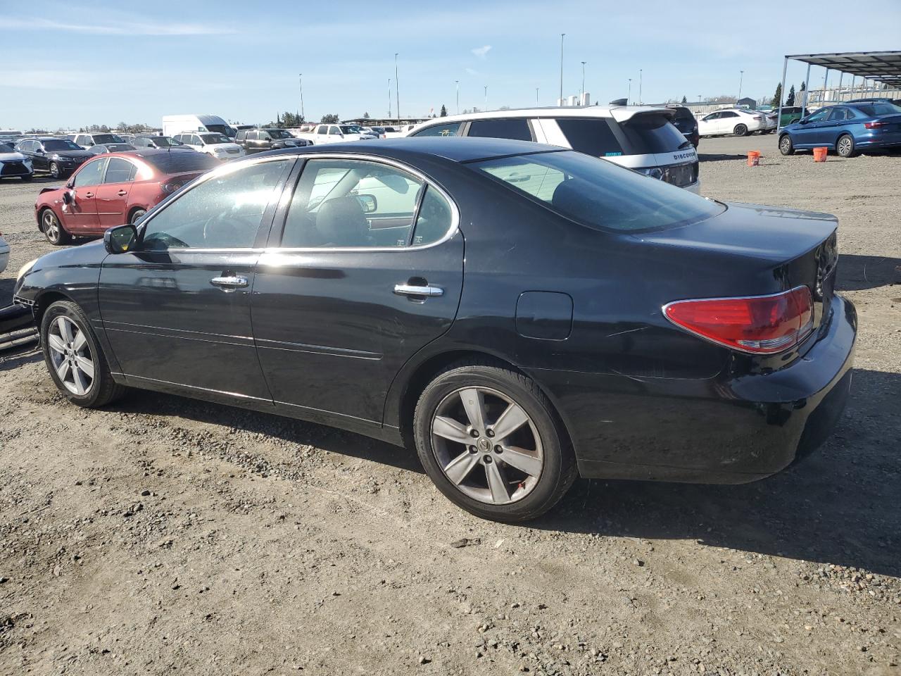 2005 Lexus ES - Image 2
