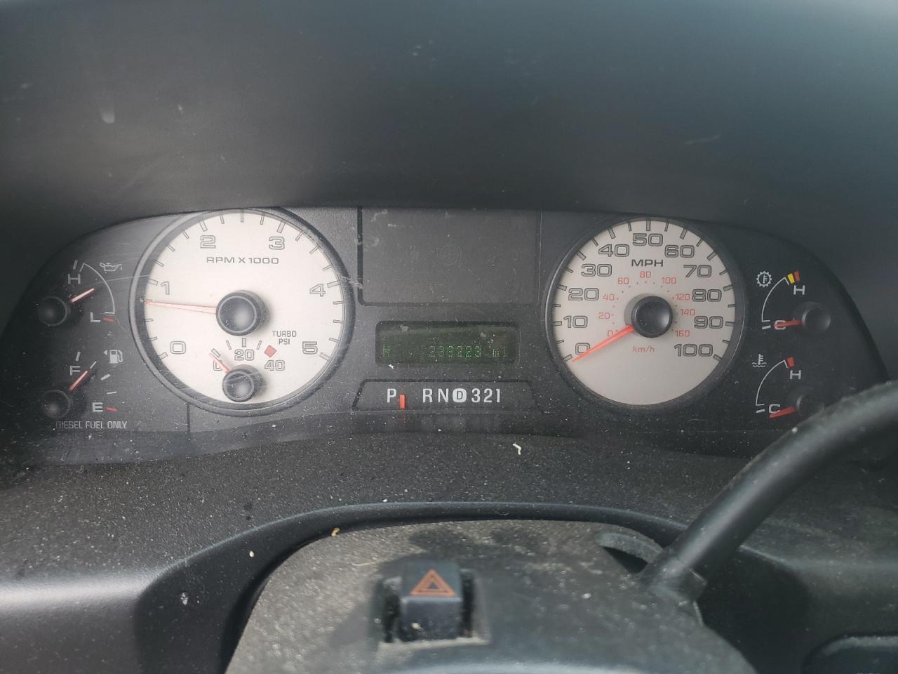 2006 Ford F350 - Image 9