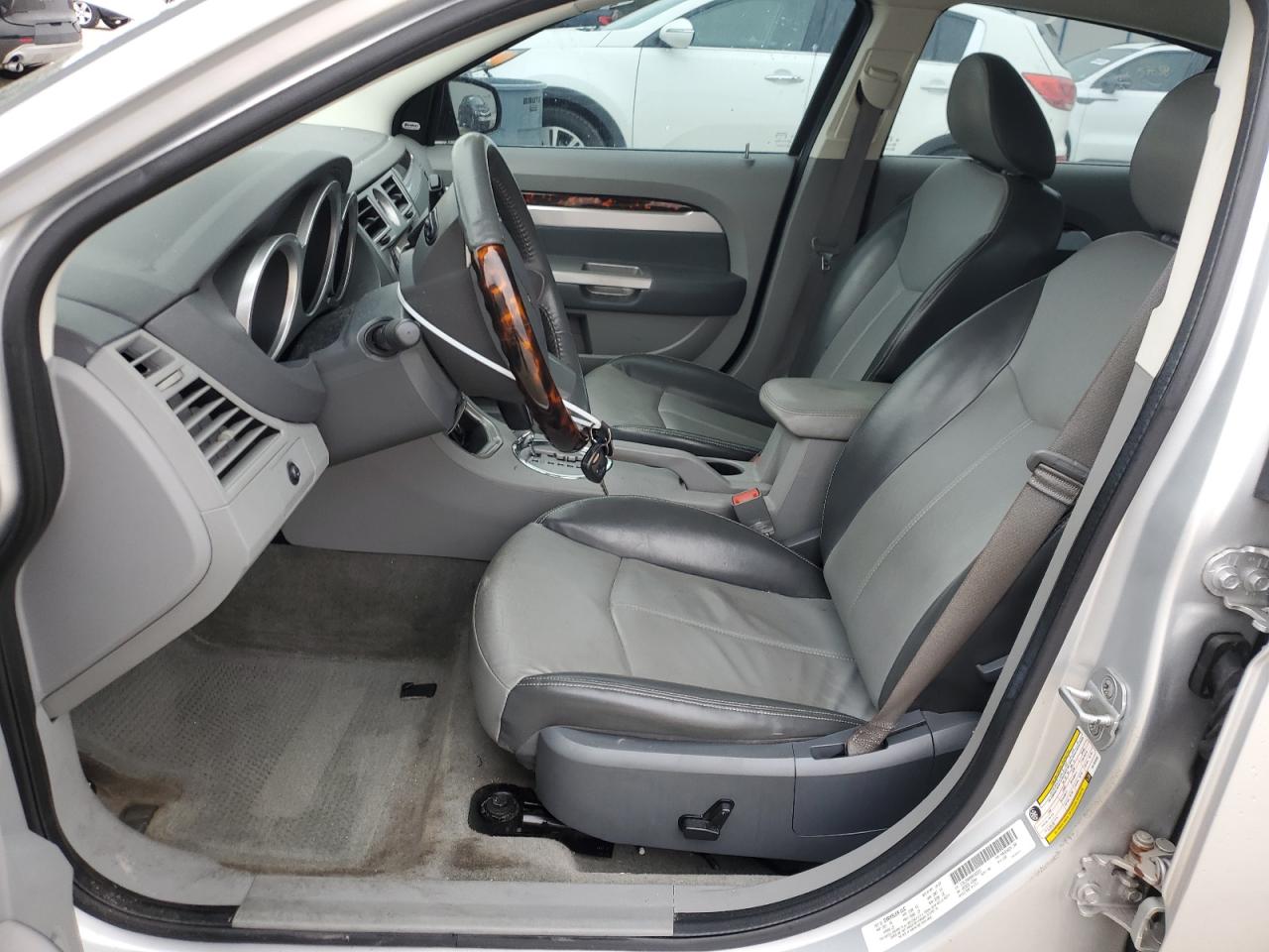 2008 Chrysler Sebring - Image 7