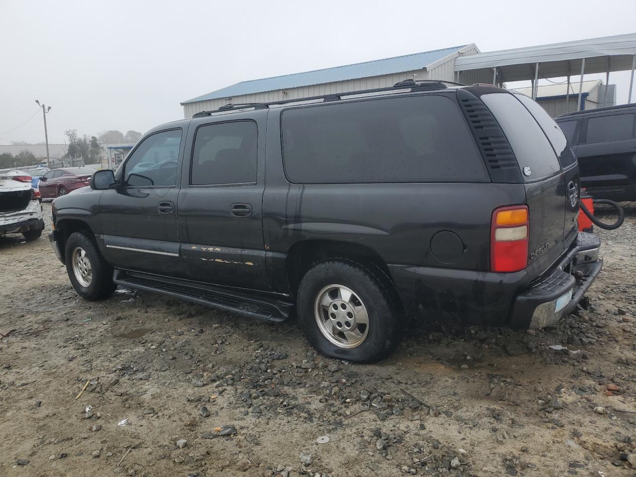 2002 Chevrolet Suburban - Image 2